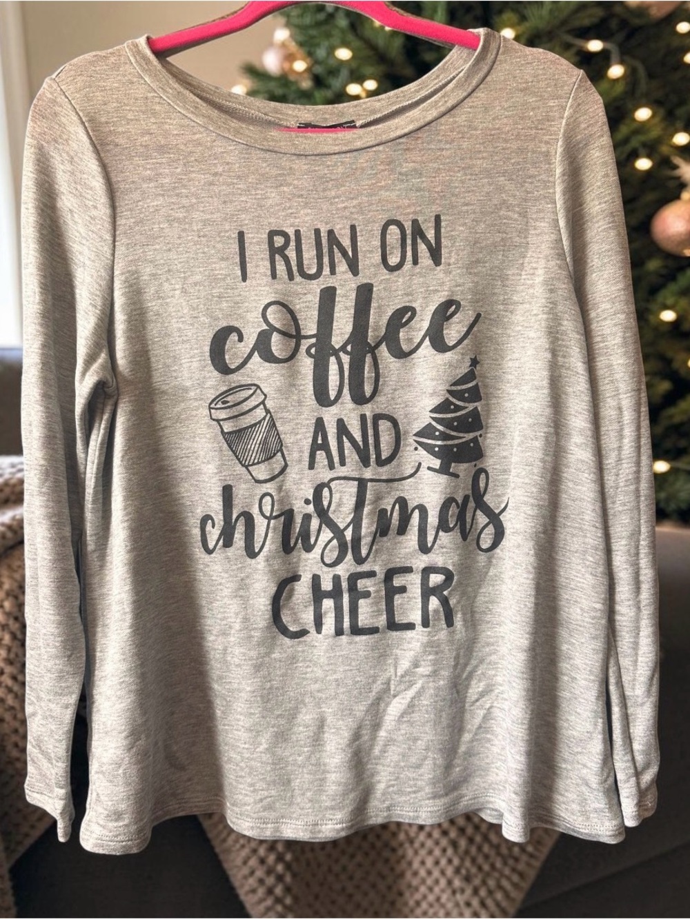 Papermoon Women’s Gray Long-Sleeve 'I Run on Coffee and Christmas Cheer' Tee.